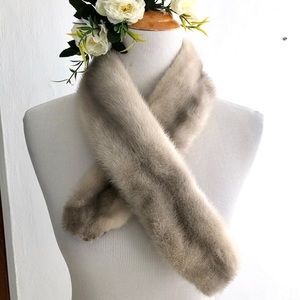 Vintage fur stole with velvet lining